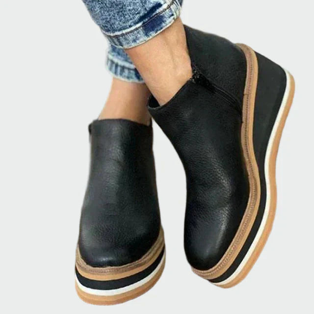 Celia | Elegantes Botines Camel De Cuero Con Plataforma